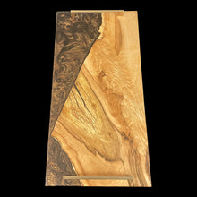 Load image into Gallery viewer, Bushido Brown Locust Charcuterie