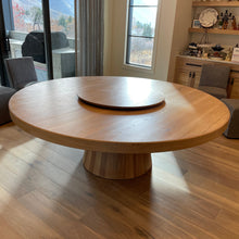 Load image into Gallery viewer, 7' Oak Dining Table