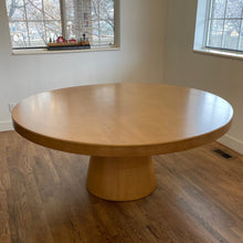 Load image into Gallery viewer, 6' Maple Dining Table