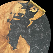 Load image into Gallery viewer, Moonlight Elm Oval Charcuterie