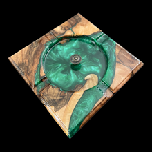 Load image into Gallery viewer, Walnut Emerald Cigar Tray