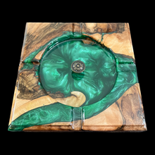 Load image into Gallery viewer, Walnut Emerald Cigar Tray