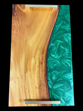 Load image into Gallery viewer, Alemendro/ Emerald Green Epoxy Charcuterie
