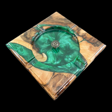 Load image into Gallery viewer, Walnut Emerald Cigar Tray
